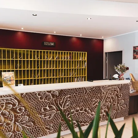 Lejlighedshotel Domitys - Le Fil De Soie Calais
