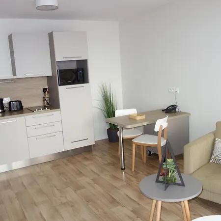 Domitys - Le Fil De Soie Apart Otel 4*