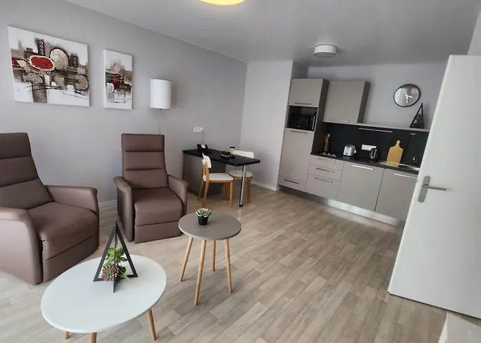 Domitys - Le Fil De Soie 4*