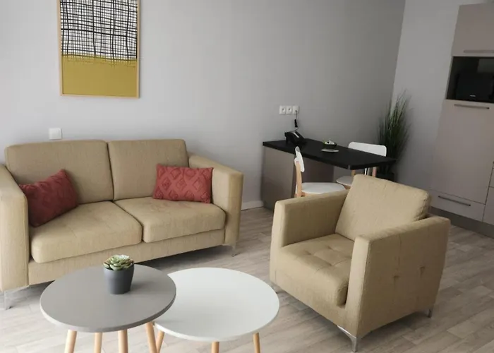 Domitys - Le Fil De Soie Appart hôtel 4*