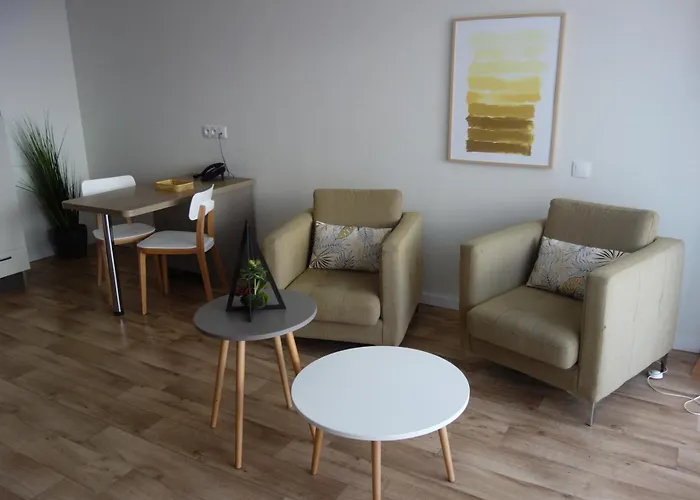 Domitys - Le Fil De Soie Appart hôtel 4*