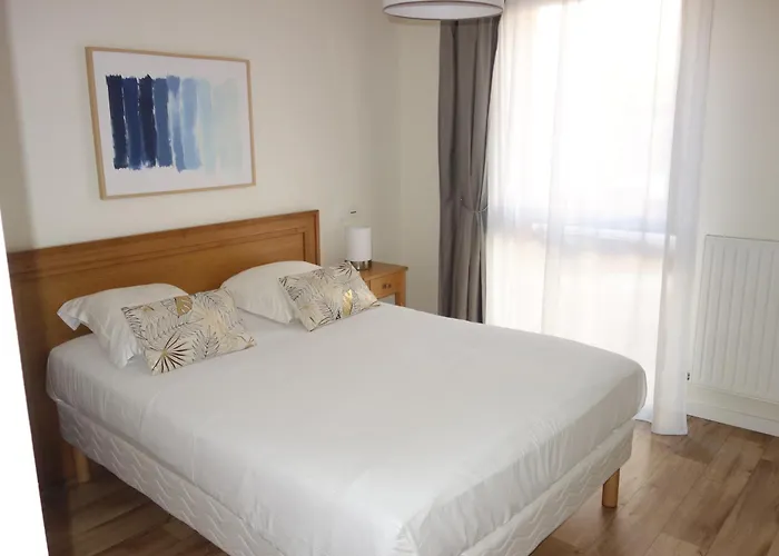 Appart hôtel Domitys - Le Fil De Soie Calais