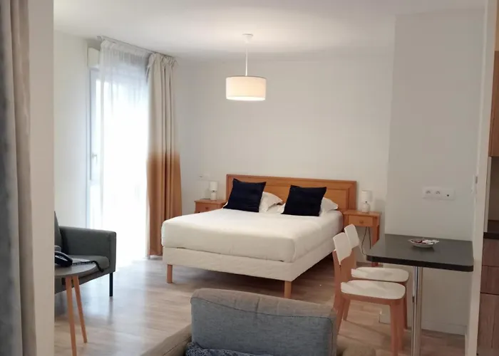 Domitys - Le Fil De Soie Aparthotel Calais