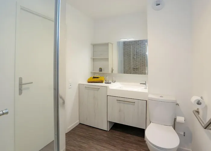 Domitys - Le Fil De Soie 4*