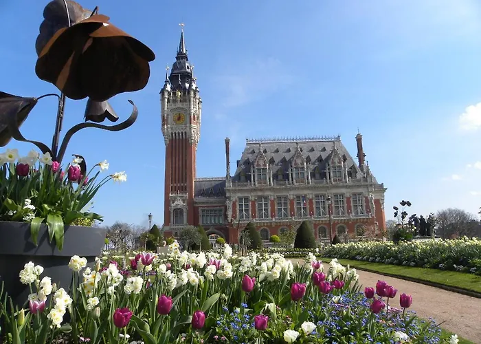 Domitys - Le Fil De Soie Appart hôtel Calais